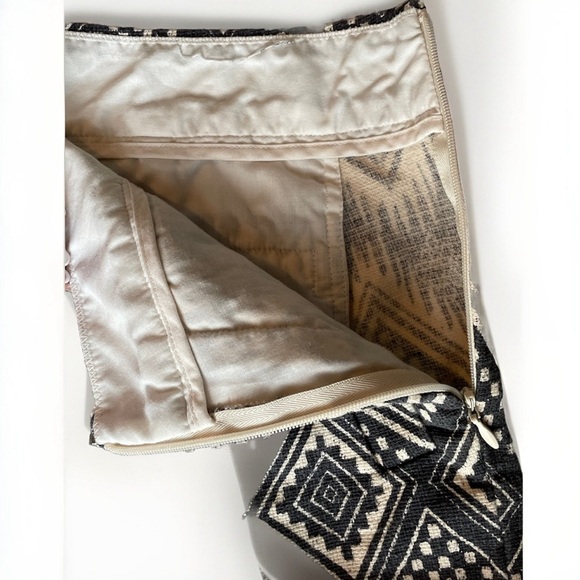 J Crew Shorts (Size 4) 100% Cotton Aztec/Diamond Design NWOT - Picture 7 of 8